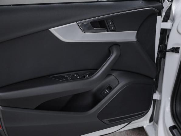 Audi A4 V (B9) с пробегом 2018 года, цена 2 449 000 рублей, 77439 км, седан, Автокод Объявления