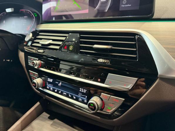 BMW 5 серии VII (G30/G31/G38) Рестайлинг с пробегом 2020 года, цена 4 299 000 рублей, 128000 км, седан, Автокод Объявления