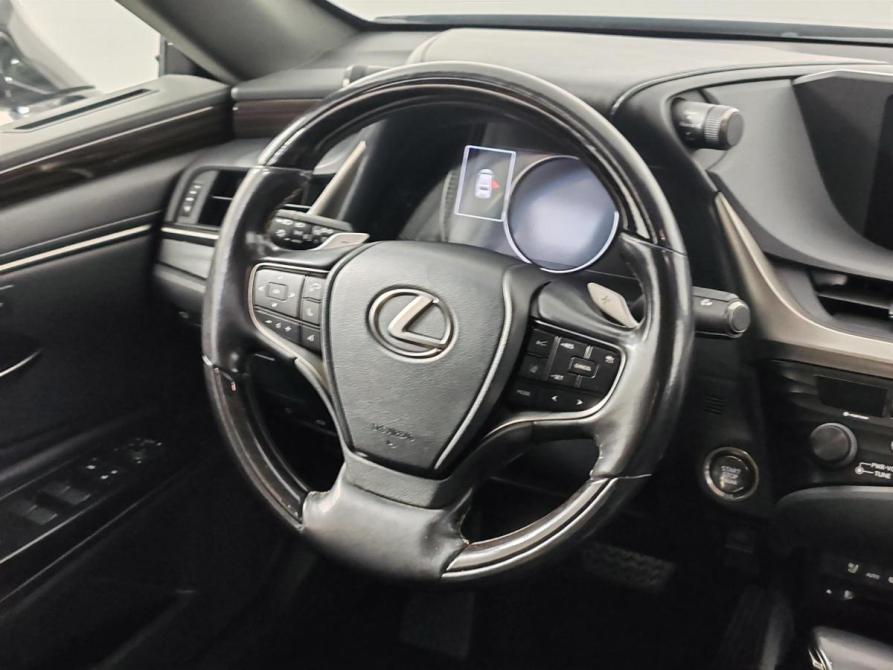 Lexus ES VII Москва  - изображение 17