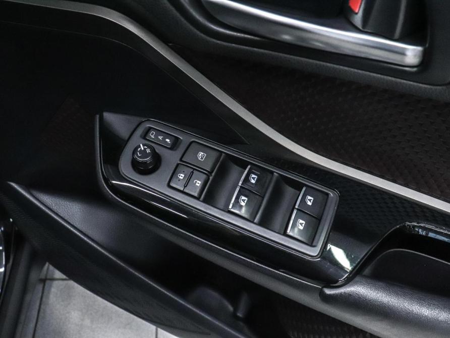 Toyota C-HR I Красноярск  - изображение 9