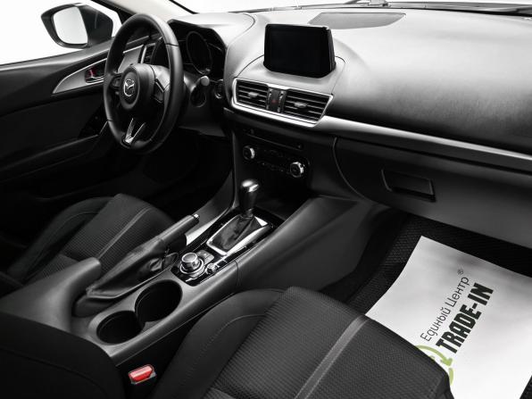Mazda 3 III (BM) Рестайлинг с пробегом 2018 года, цена 1 845 000 рублей, 72800 км, седан, Автокод Объявления