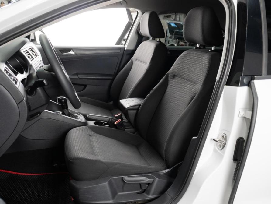 Volkswagen Jetta VI Рестайлинг Тюмень  - изображение 10
