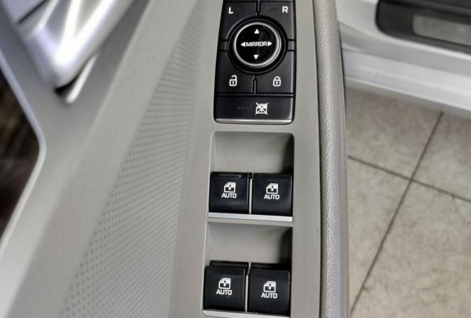 Hyundai Genesis II с пробегом 2015 года, цена 1 850 000 рублей, 183935 км, седан, Автокод Объявления