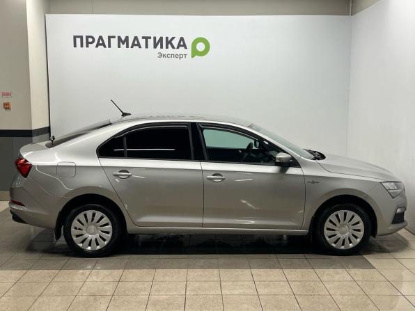 Skoda Rapid II с пробегом 2021 года, цена 1 348 000 рублей, 156000 км, лифтбек, Автокод Объявления