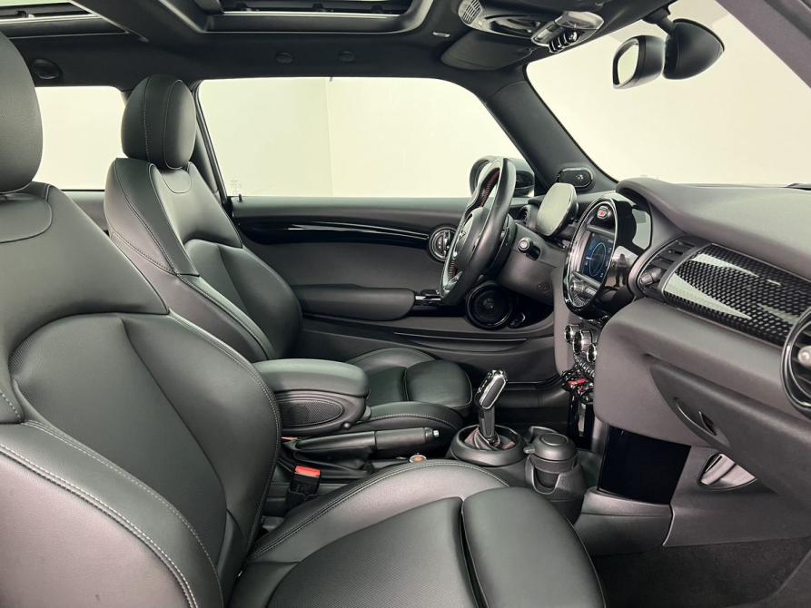 Mini Hatch III (F55/F56) Рестайлинг Москва  - изображение 7