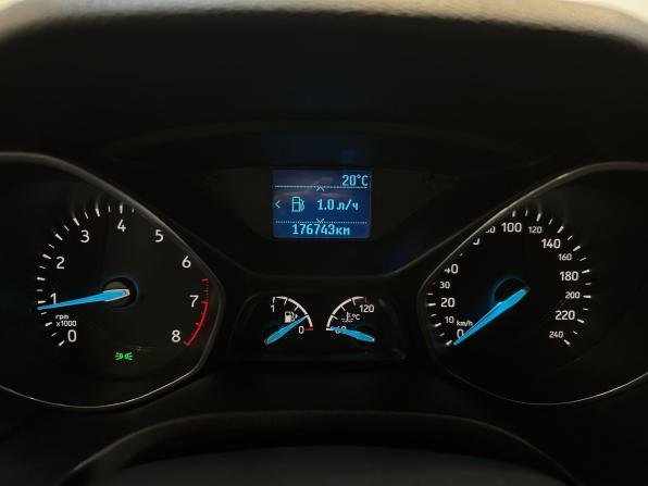 Ford Focus III Рестайлинг с пробегом 2017 года, цена 1 020 000 рублей, 176742 км, универсал, Автокод Объявления