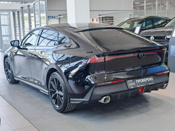 Changan UNI-V I с пробегом 2024 года, цена 2 544 000 рублей, 28046 км, лифтбек, Автокод Объявления