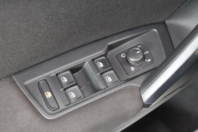 Volkswagen Tiguan II Рестайлинг с пробегом 2021 года, цена 2 081 000 рублей, 158850 км, внедорожник, Автокод Объявления