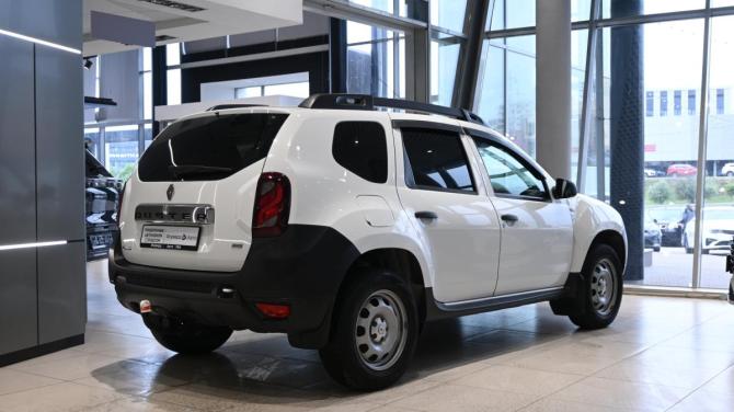 Renault Duster I Рестайлинг с пробегом 2016 года, цена 950 000 рублей, 174576 км, внедорожник, Автокод Объявления