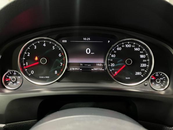 Volkswagen Touareg II с пробегом 2014 года, цена 1 720 000 рублей, 278950 км, внедорожник, Автокод Объявления