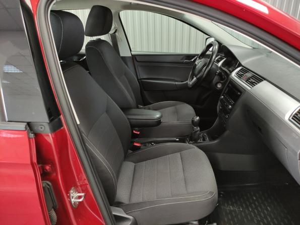 Skoda Rapid I с пробегом 2014 года, цена 895 000 рублей, 139699 км, лифтбек, Автокод Объявления