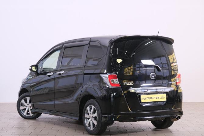 Honda Freed I Рестайлинг 2 с пробегом 2015 года, цена 1 499 000 рублей, 138200 км, компактвэн, Автокод Объявления