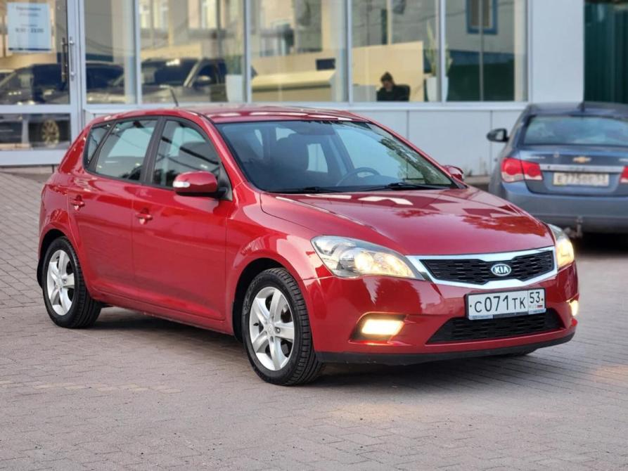 Kia Ceed I Рестайлинг Великий Новгород  - изображение 1