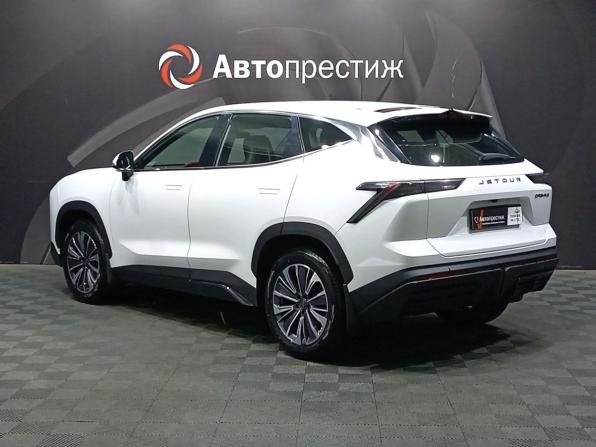JETOUR DASHING I с пробегом 2024 года, цена 1 950 000 рублей, 17325 км, внедорожник, Автокод Объявления
