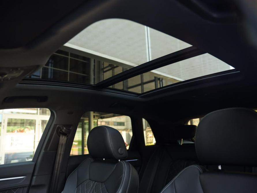Audi Q3 II (F3) Санкт-Петербург  - изображение 30