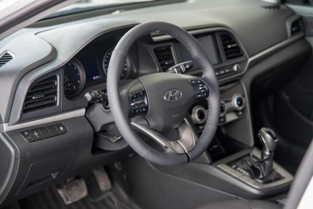 Hyundai Elantra VI (AD) Рестайлинг Ростов-на-Дону  - изображение 14