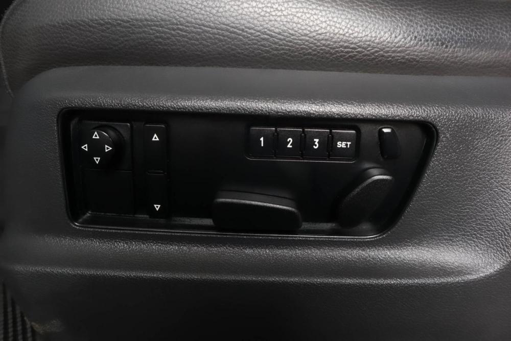 Volkswagen Touareg I Рестайлинг Пермь  - изображение 22