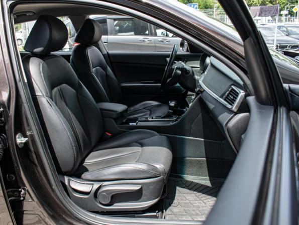 Kia Optima IV с пробегом 2018 года, цена 2 098 000 рублей, 93245 км, седан, Автокод Объявления