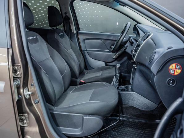 Renault Sandero II Рестайлинг с пробегом 2020 года, цена 1 378 000 рублей, 80846 км, хэтчбек, Автокод Объявления