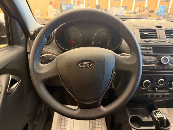 Lada (ВАЗ) Granta I Рестайлинг с пробегом 2023 года, цена 759 000 рублей, 38516 км, седан, Автокод Объявления