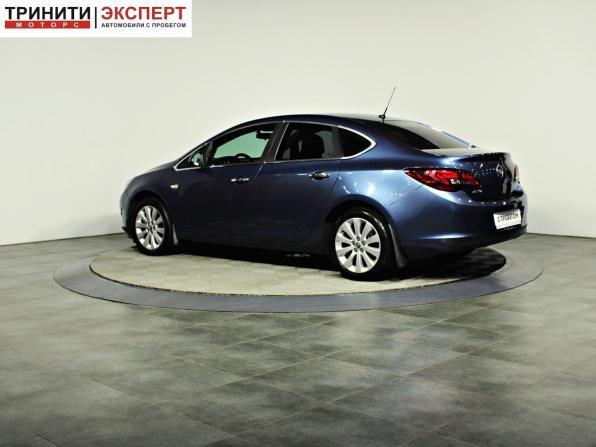 Opel Astra J Рестайлинг с пробегом 2013 года, цена 797 000 рублей, 179430 км, седан, Автокод Объявления