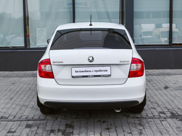 Skoda Rapid I с пробегом 2016 года, цена 1 165 000 рублей, 134000 км, лифтбек, Автокод Объявления