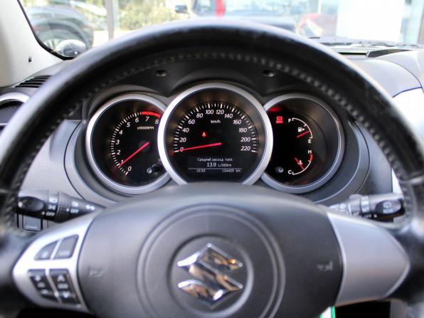 Suzuki Grand Vitara II Рестайлинг 2 с пробегом 2013 года, цена 1 350 000 рублей, 134408 км, внедорожник, Автокод Объявления