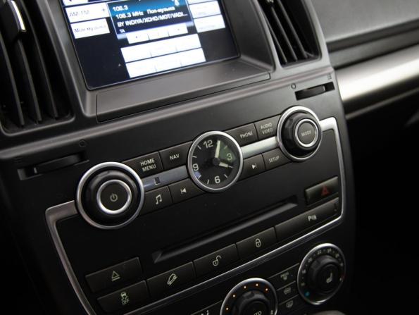 Land Rover Freelander II Рестайлинг 2 с пробегом 2014 года, цена 1 699 000 рублей, 215364 км, внедорожник, Автокод Объявления