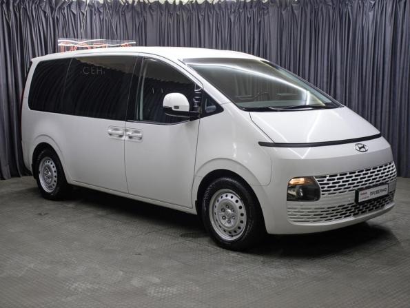 Hyundai Staria I с пробегом 2021 года, цена 3 998 000 рублей, 83186 км, минивэн, Автокод Объявления