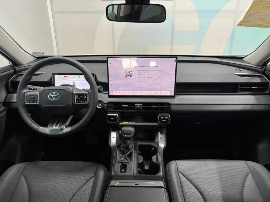 Toyota RAV4 VI (XA60) Набережные Челны  - изображение 13
