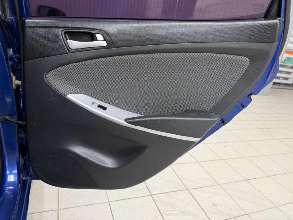 Hyundai Solaris I с пробегом 2012 года, цена 820 000 рублей, 152035 км, седан, Автокод Объявления
