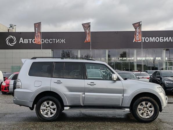 Mitsubishi Pajero IV Рестайлинг 1 с пробегом 2011 года, цена 2 049 000 рублей, 130000 км, внедорожник, Автокод Объявления