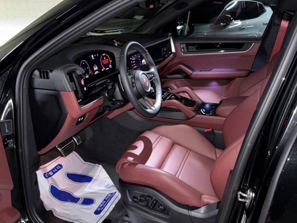 Porsche Cayenne III Рестайлинг с пробегом 2025 года, цена 16 799 900 рублей, 1490 км, внедорожник, Автокод Объявления