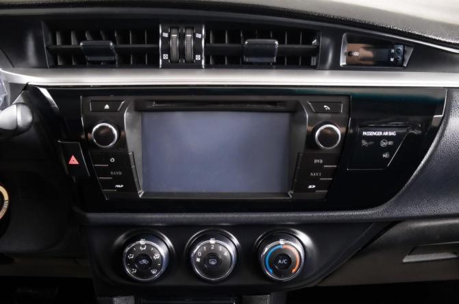 Toyota Corolla XI (E160 E170 E180) с пробегом 2013 года, цена 1 169 000 рублей, 147500 км, седан, Автокод Объявления