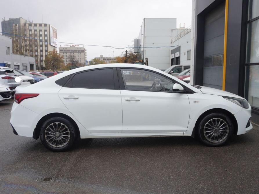 Hyundai Solaris II Москва  - изображение 4