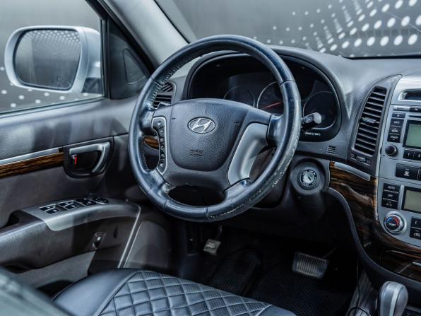 Hyundai Santa Fe II Рестайлинг с пробегом 2010 года, цена 790 000 рублей, 214369 км, внедорожник, Автокод Объявления
