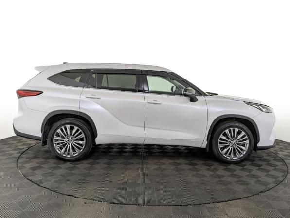 Toyota Highlander IV (XU70) с пробегом 2024 года, цена 4 940 000 рублей, 34400 км, внедорожник, Автокод Объявления