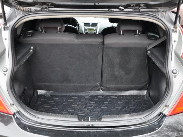 Hyundai Solaris I с пробегом 2012 года, цена 770 000 рублей, 262000 км, хэтчбек, Автокод Объявления
