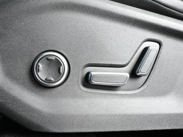 Geely Monjaro I с пробегом 2023 года, цена 2 779 000 рублей, 116930 км, внедорожник, Автокод Объявления
