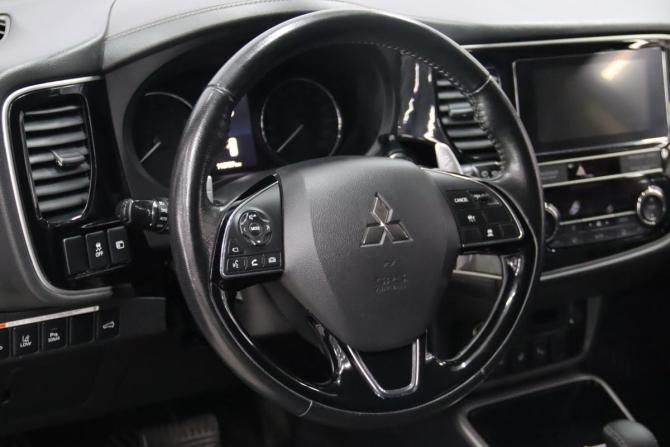 Mitsubishi Outlander III Рестайлинг 3 с пробегом 2019 года, цена 2 795 950 рублей, 116757 км, внедорожник, Автокод Объявления