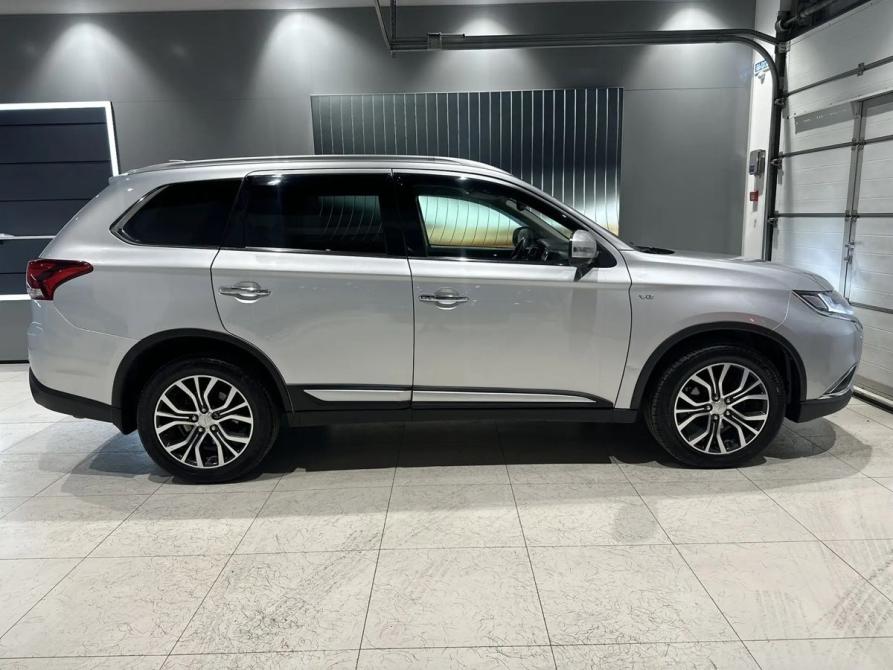 Mitsubishi Outlander III Рестайлинг 2 Новосибирск  - изображение 8