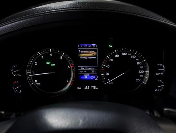 Lexus LX III Рестайлинг 2 с пробегом 2016 года, цена 6 700 000 рублей, 166175 км, внедорожник, Автокод Объявления