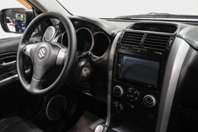 Suzuki Grand Vitara II с пробегом 2005 года, цена 699 000 рублей, 358000 км, внедорожник, Автокод Объявления