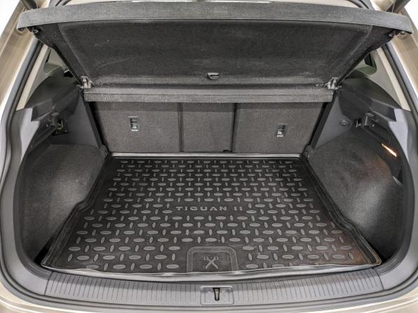 Volkswagen Tiguan II с пробегом 2019 года, цена 2 490 000 рублей, 80700 км, внедорожник, Автокод Объявления