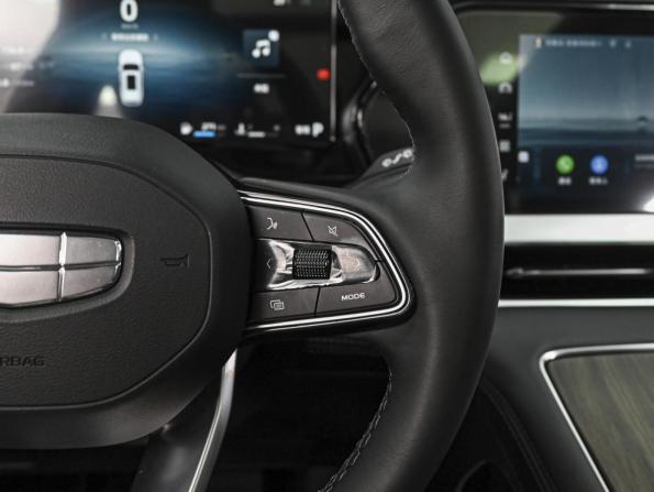 Geely Monjaro I Рестайлинг с пробегом 2025 года, цена 3 990 000 рублей, 3301 км, внедорожник, Автокод Объявления