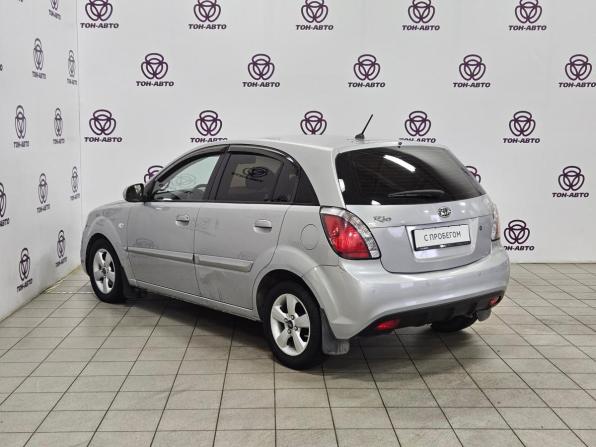 Kia Rio II Рестайлинг с пробегом 2010 года, цена 485 000 рублей, 176032 км, хэтчбек, Автокод Объявления