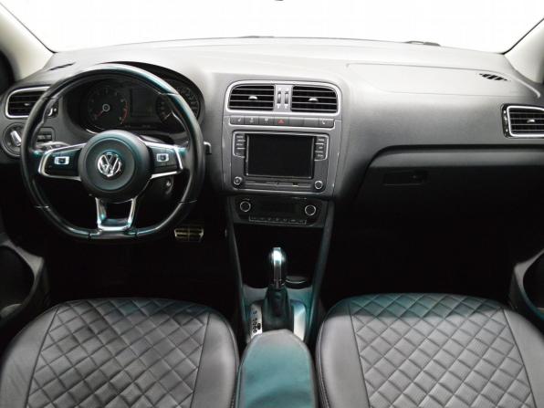 Volkswagen Polo V Рестайлинг с пробегом 2018 года, цена 1 150 000 рублей, 94222 км, седан, Автокод Объявления