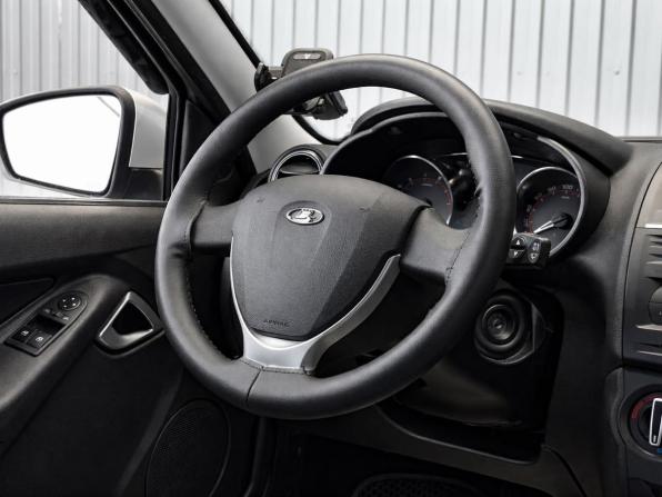 Lada (ВАЗ) Granta I Рестайлинг с пробегом 2022 года, цена 857 000 рублей, 50743 км, лифтбек, Автокод Объявления