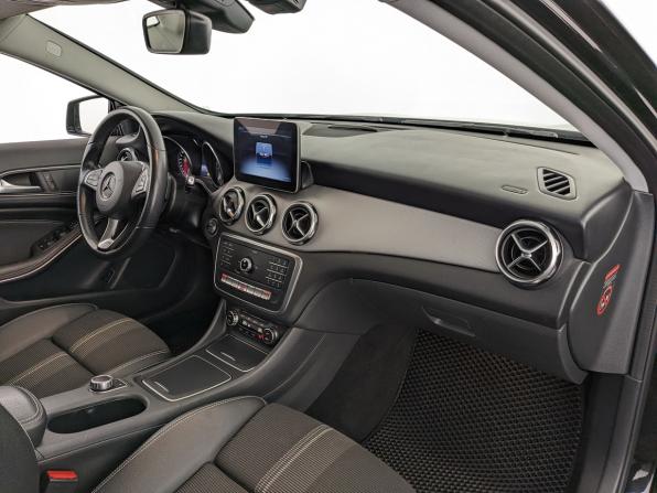 Mercedes-Benz GLA I (X156) Рестайлинг с пробегом 2019 года, цена 2 450 000 рублей, 91530 км, внедорожник, Автокод Объявления