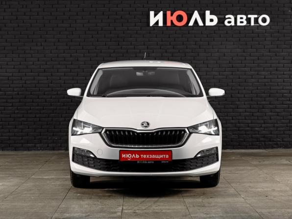 Skoda Rapid II с пробегом 2021 года, цена 1 620 000 рублей, 88195 км, лифтбек, Автокод Объявления
